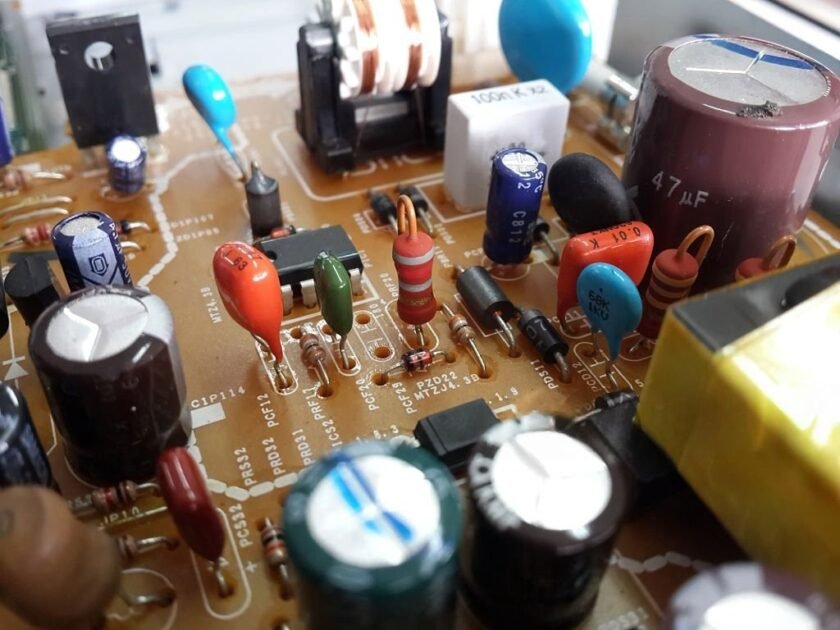 Power Factor Correction Capacitors in Canada